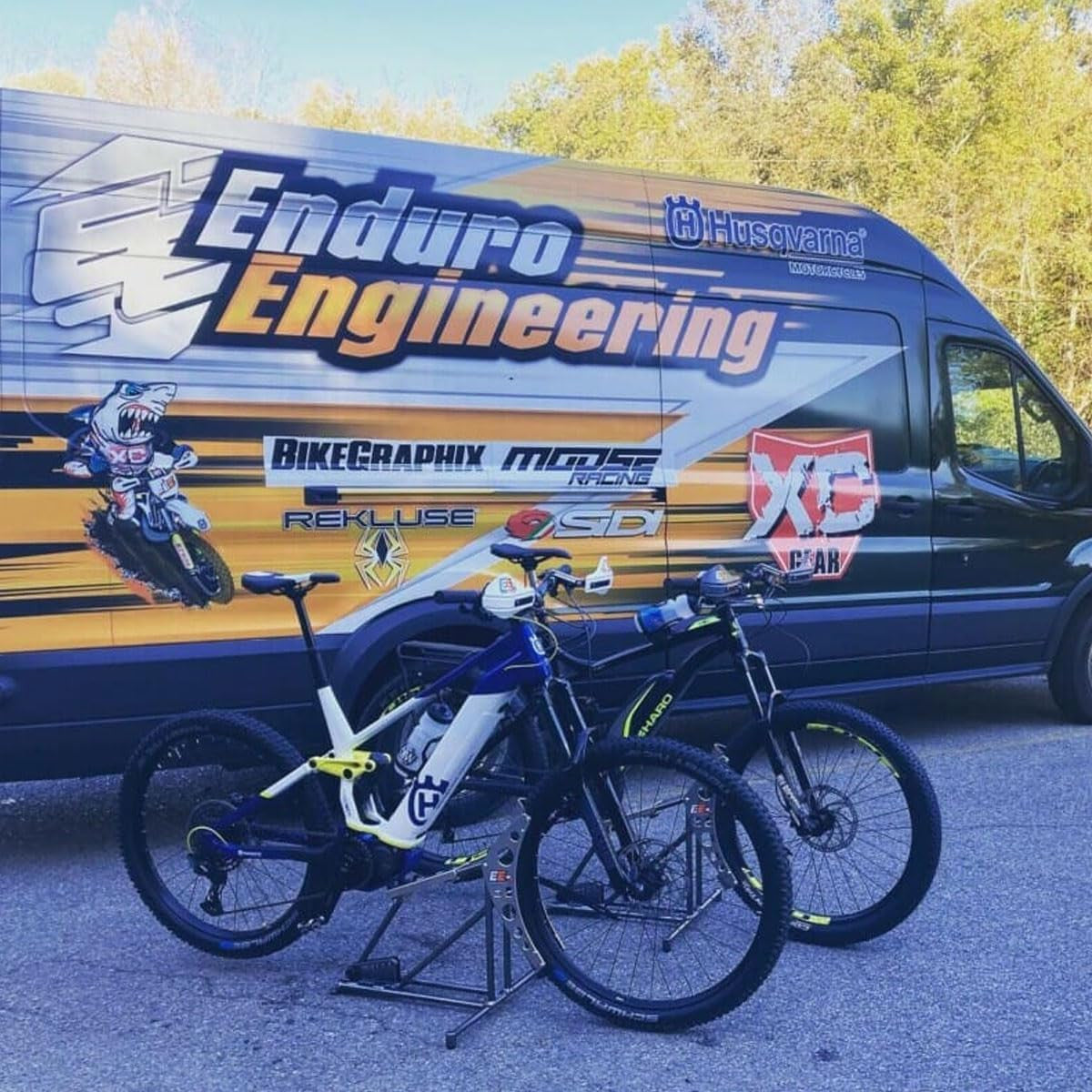 Enduro Engineering MTB or E-Mountain Bike Stand Bike Repairs Maintenance Washing
